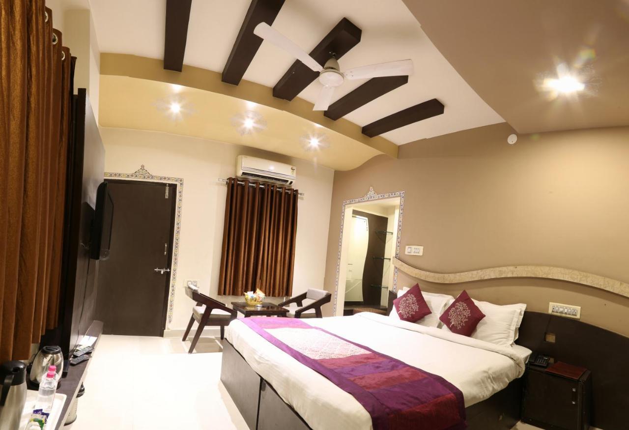 The Royal Inn Udaipur Exterior foto