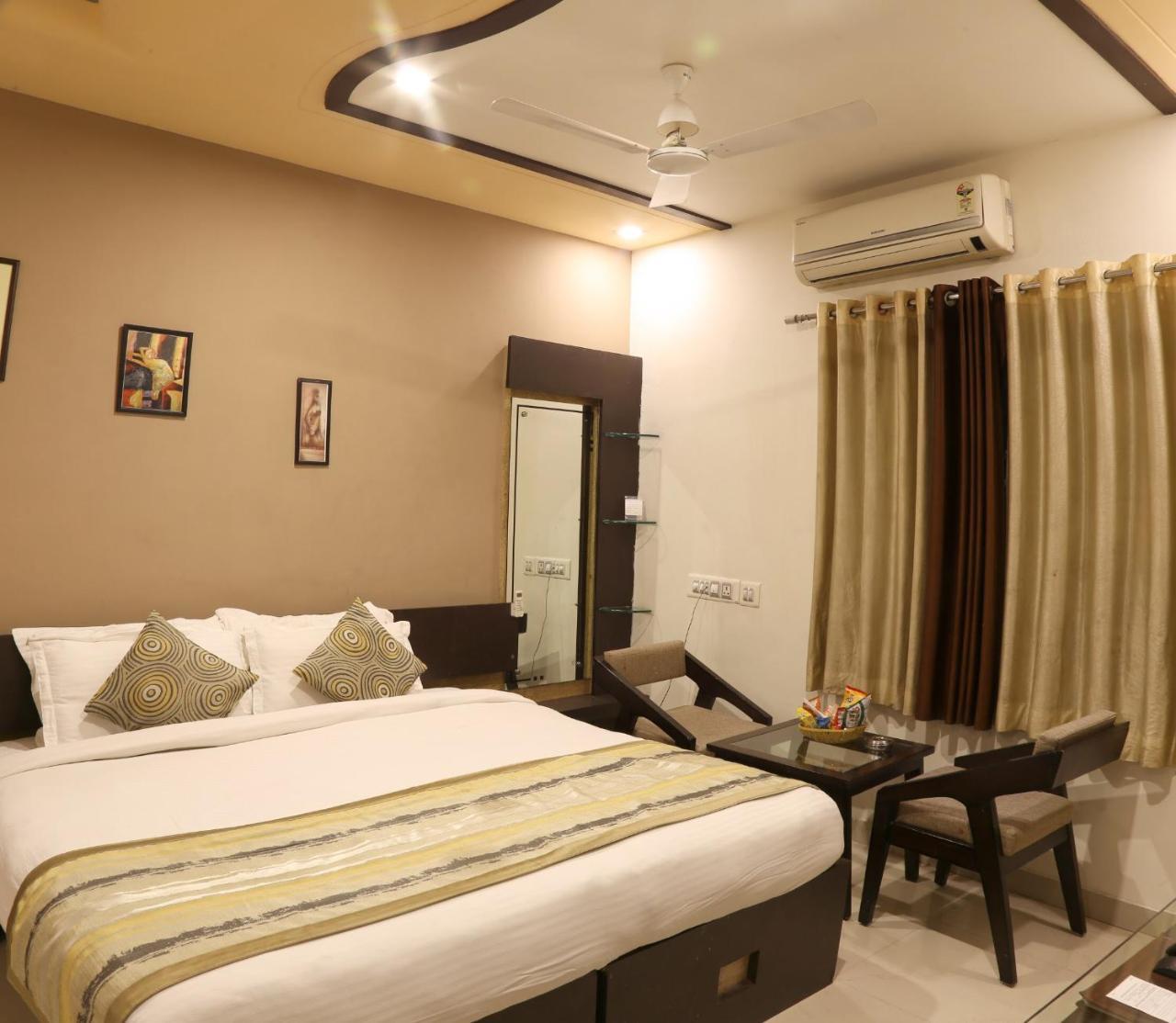The Royal Inn Udaipur Exterior foto
